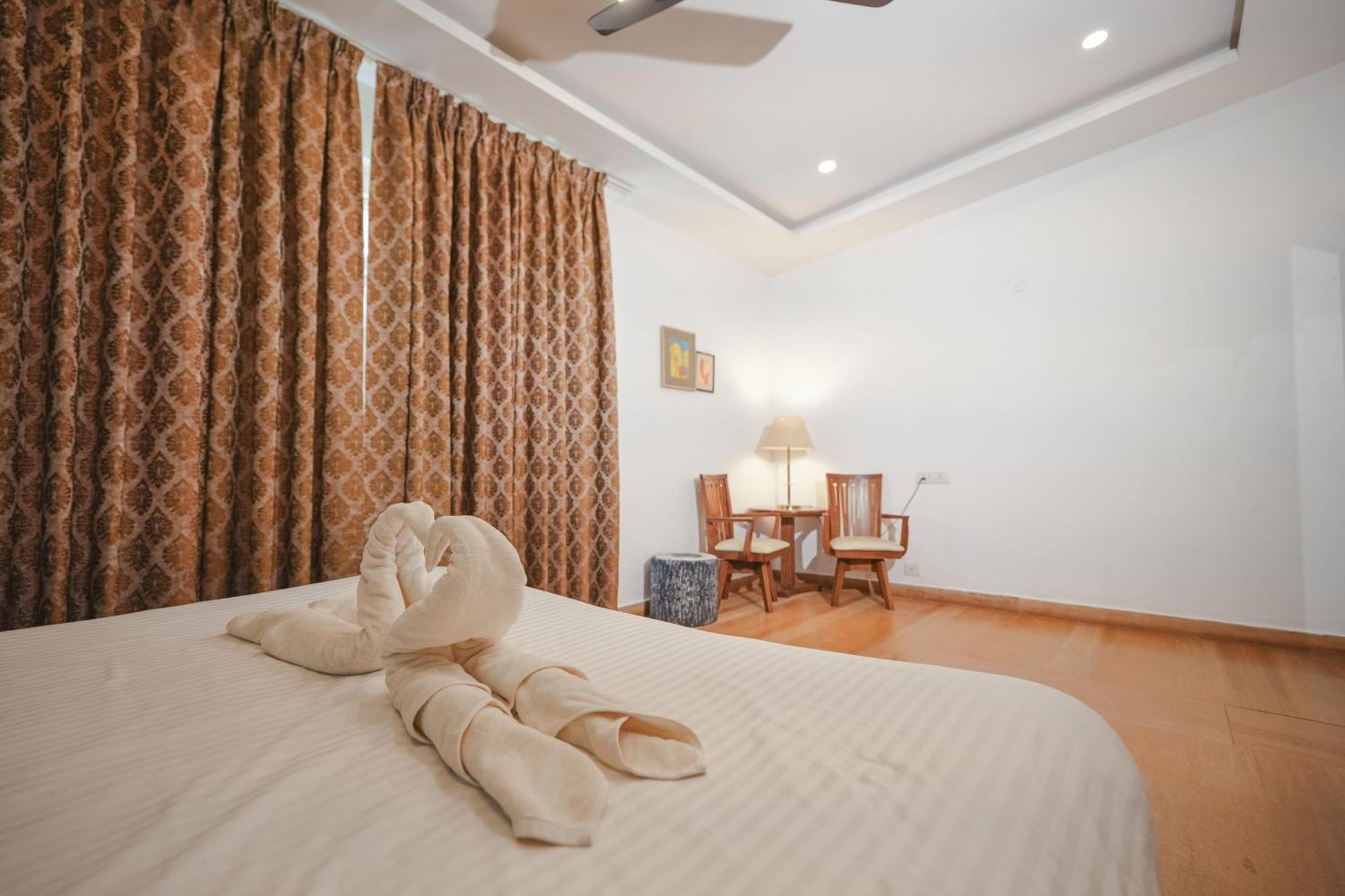 Villa M - Jia 3- 3Bhk In Candolim, Pool Facing, Near Beach, Breakfast Included Bagian luar foto